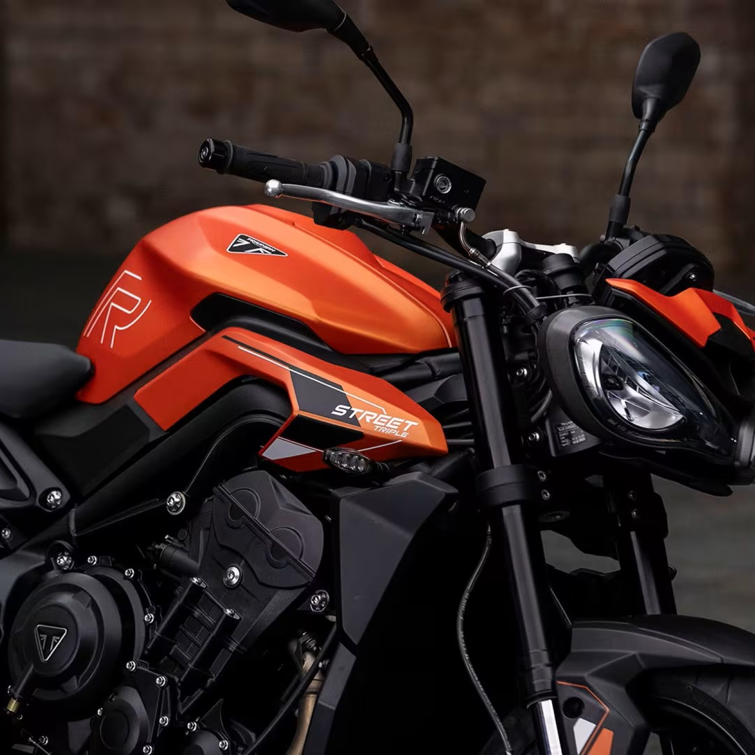 Triumph Matt Baja Orange (code EZ) Paint Product